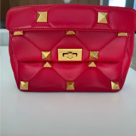 VALENTINO ROMAN STUD SHOULDER BAG - Picture 2 of 10